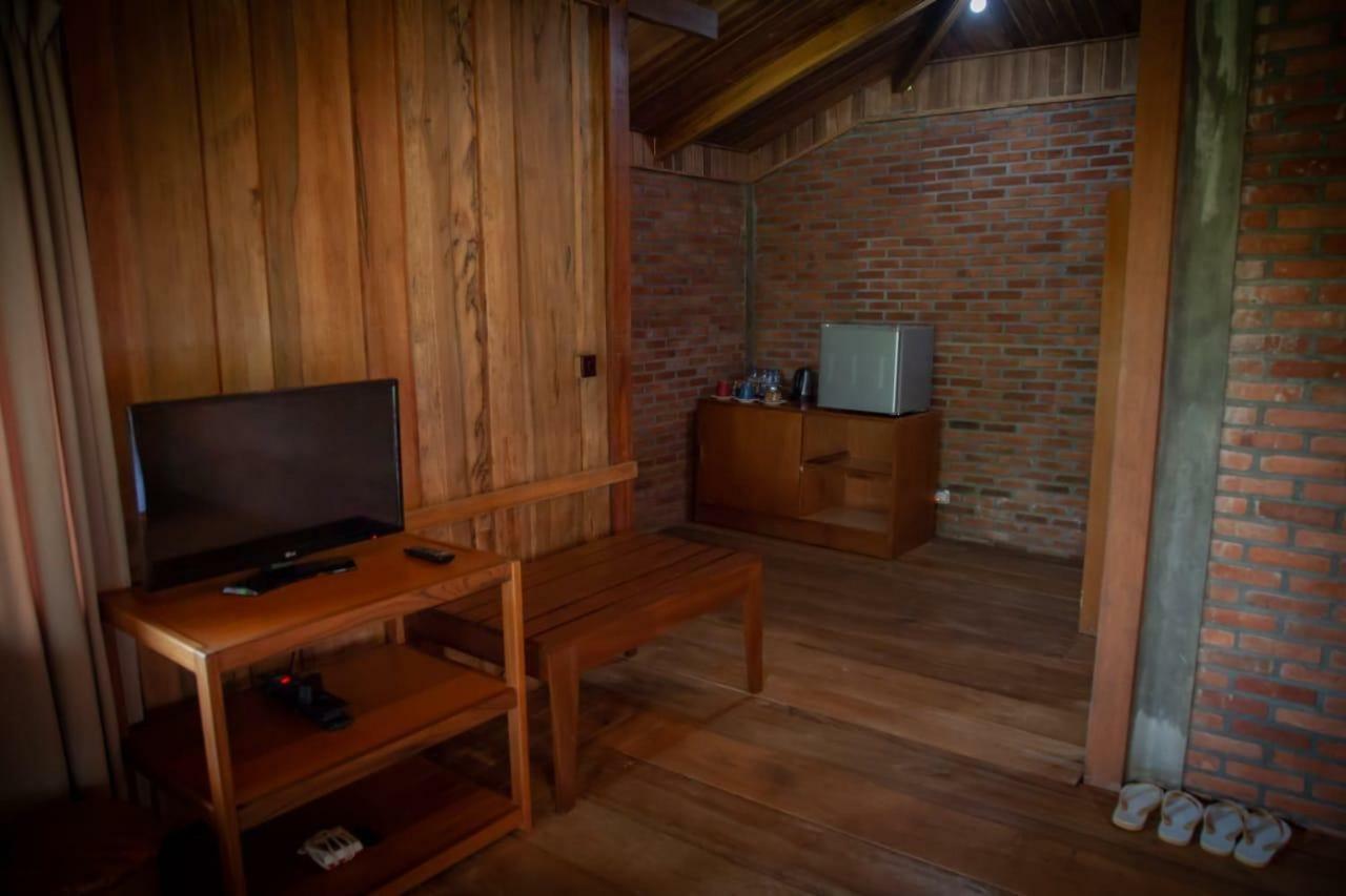 Gardenia Country Inn Tomohon Eksteriør billede