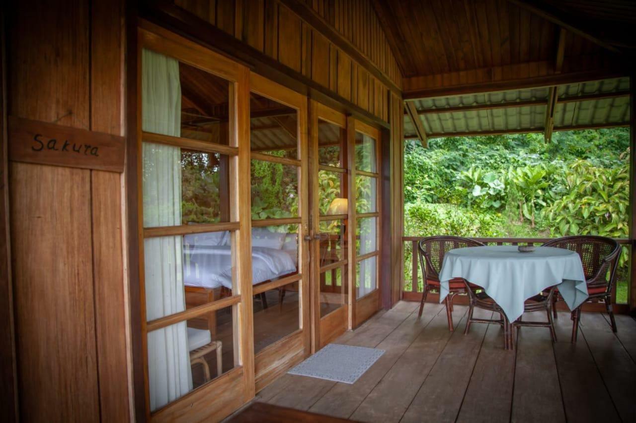 Gardenia Country Inn Tomohon Eksteriør billede