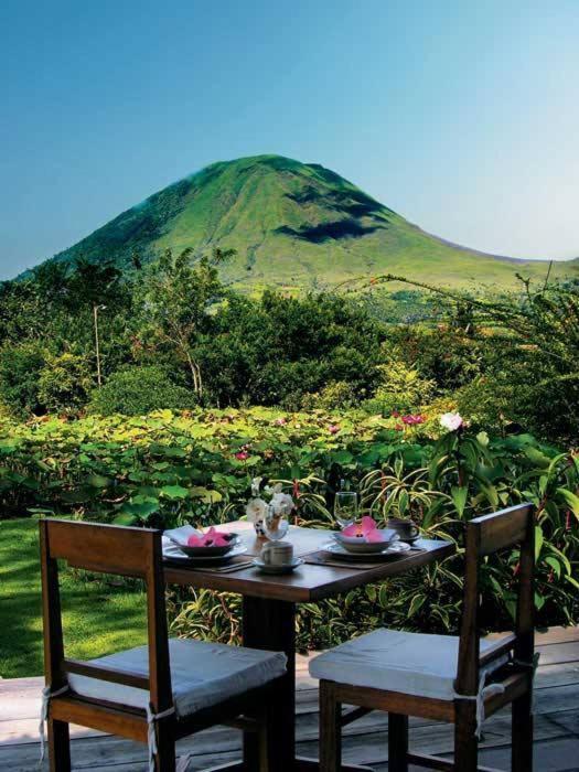 Gardenia Country Inn Tomohon Eksteriør billede