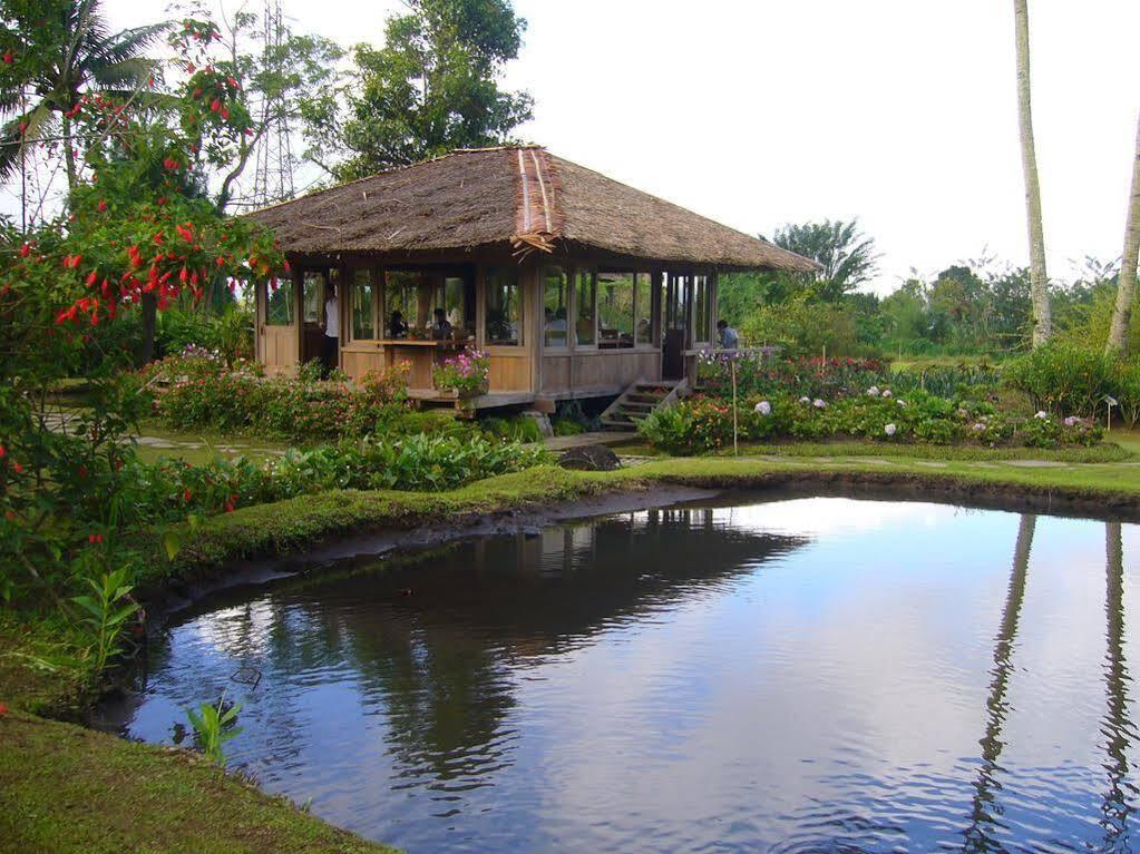 Gardenia Country Inn Tomohon Eksteriør billede
